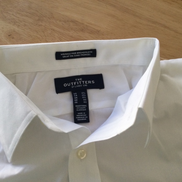 New in packaging…Lands End Wrinkle Free Broadcloth SS Shirt - Picture 5 of 15